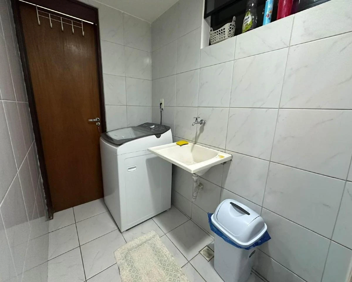 Квартира з 3 спальнями, у будинку є басейн — photo 3
