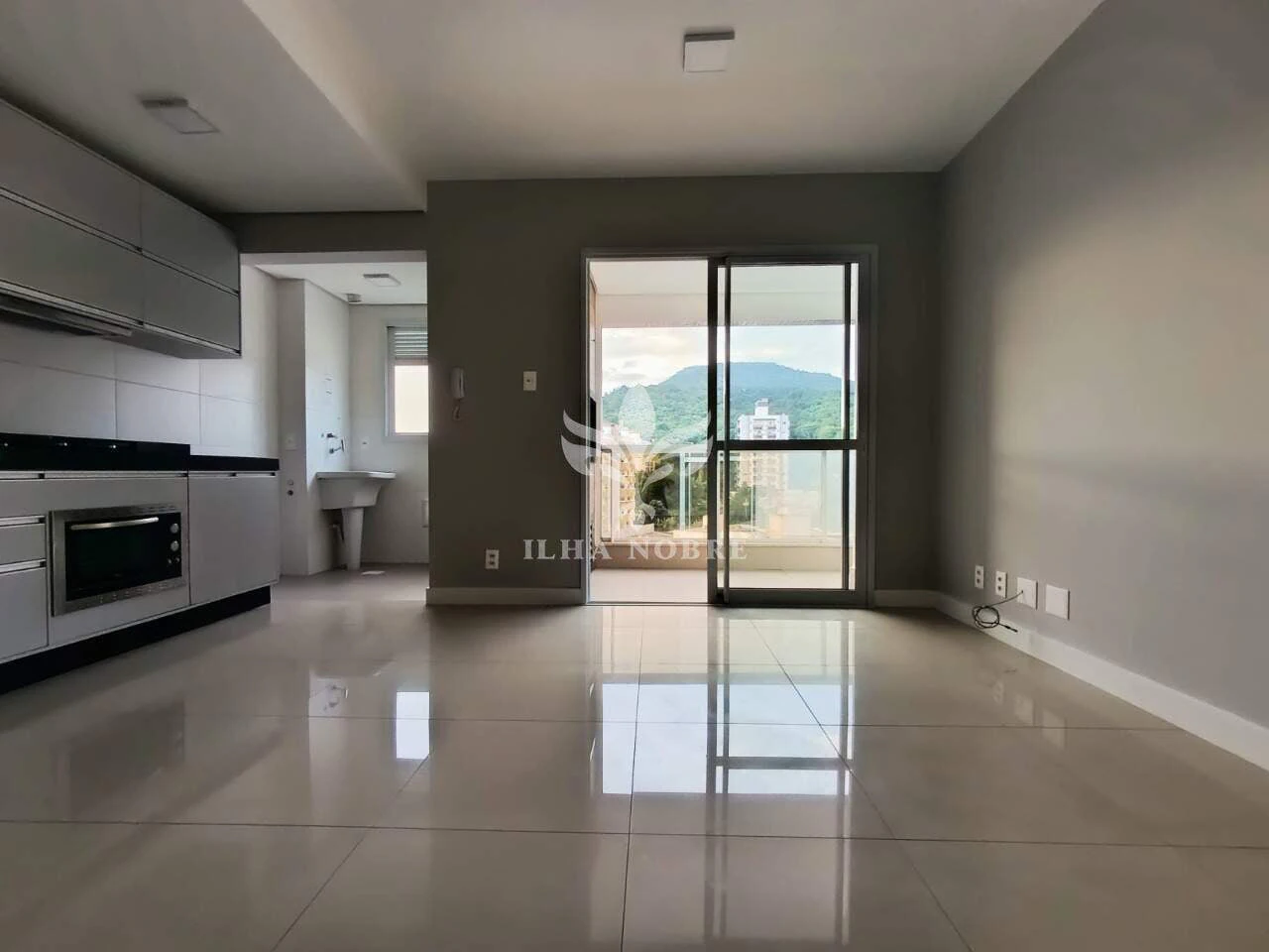 2-bedroom apartment with private BBQ setup — photo 3