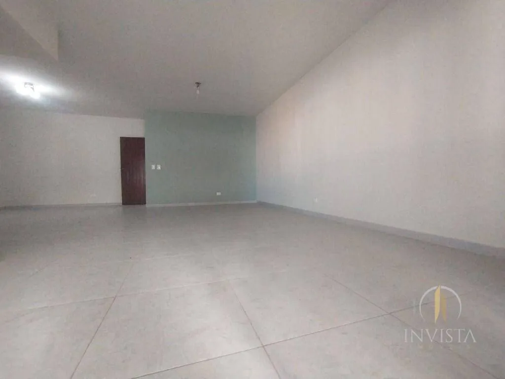4-bedroom apartment with private barbecue area — photo 4
