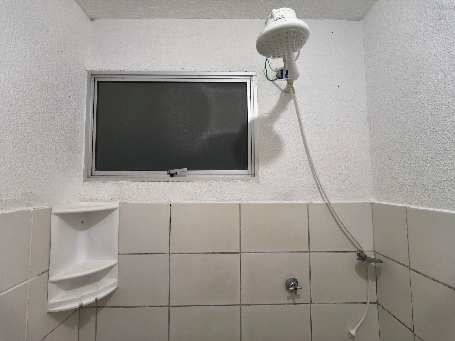 Немебльована квартира з пральною зоною та 2 спальнями — photo 12
