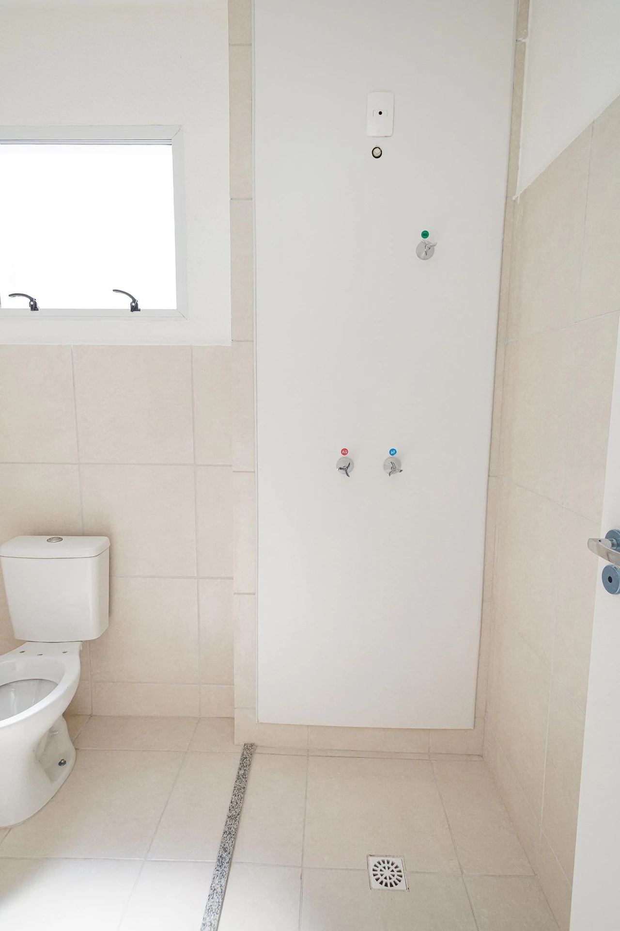 2-bedroom apartment with 1 bathroom and pet-friendly — photo 18