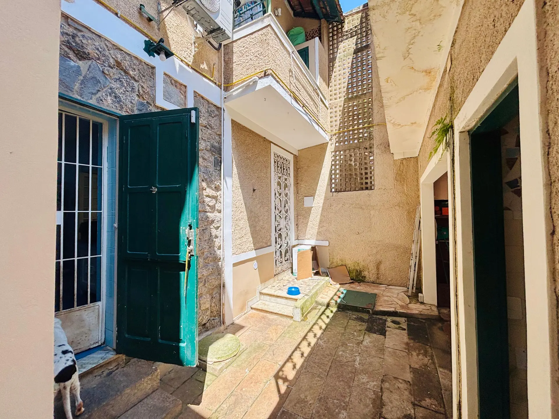 Furnished house, 380 m², with a grill on the balcony — photo 60