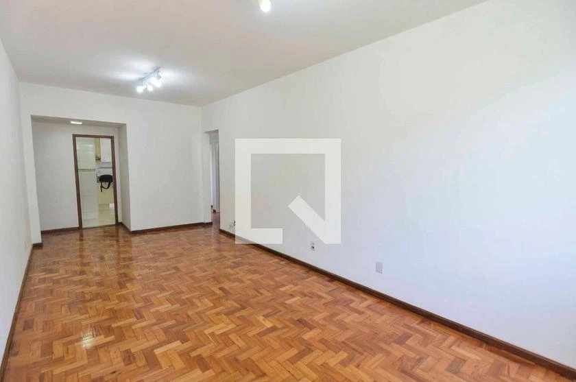 Walk-in closet in a 3-bedroom apartment, 90 m² — photo 25