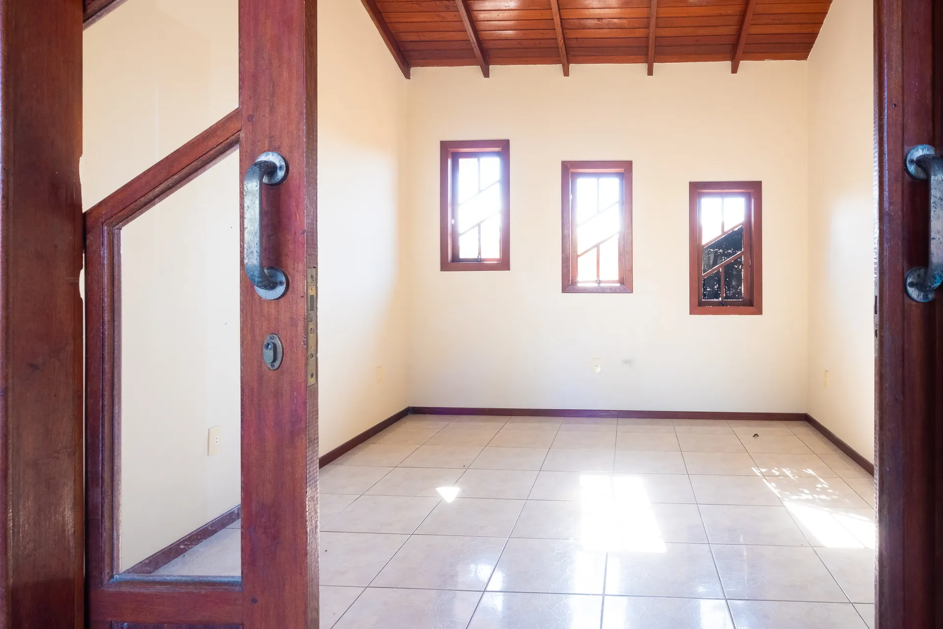 2-bedroom apartment with a home office in Florianópolis — photo 5