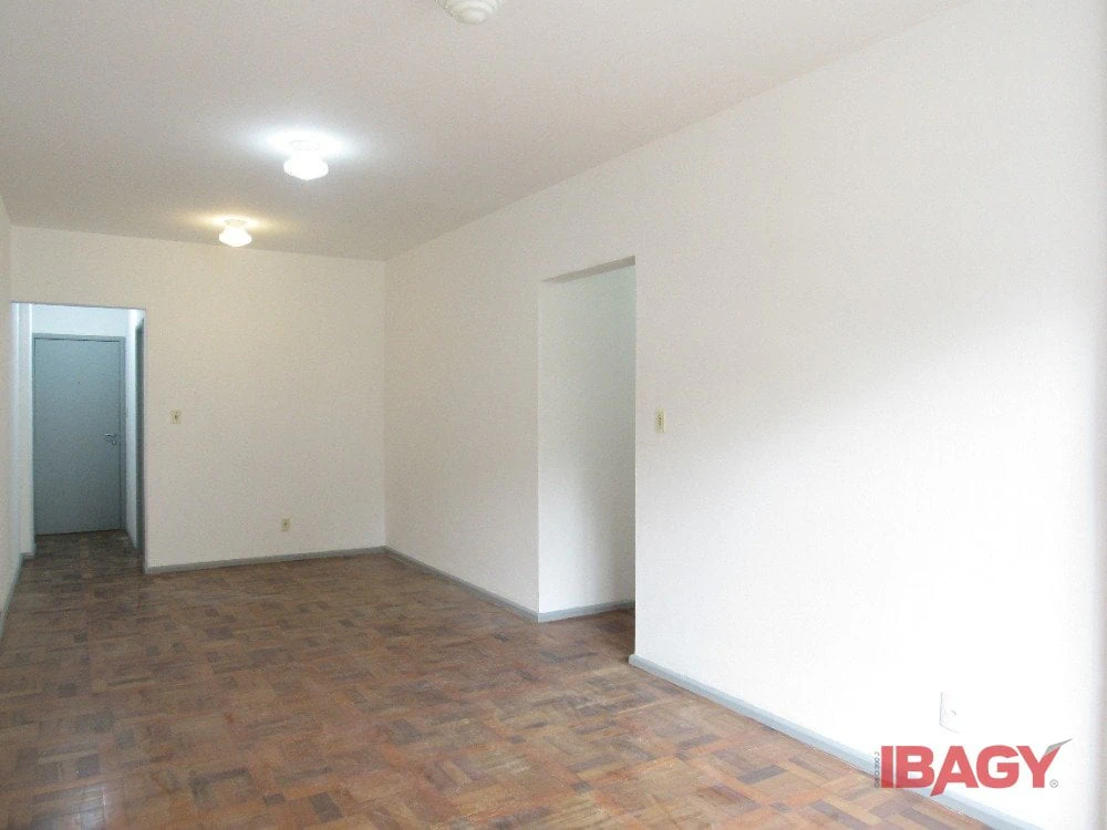 3-bedroom apartment with a separate kitchen 80 m² — photo 6