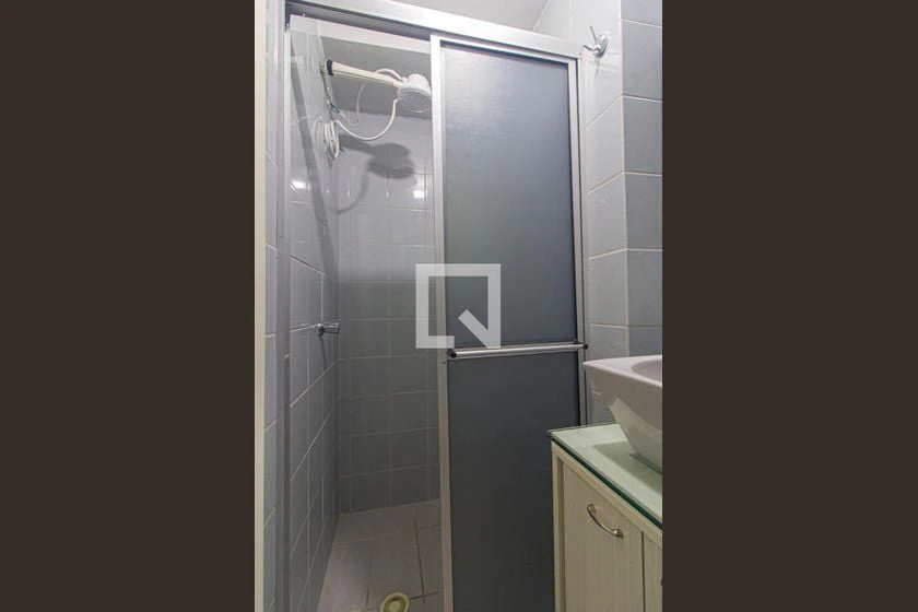 Furnished apartment, 97 m², with a glass-enclosed balcony — photo 41