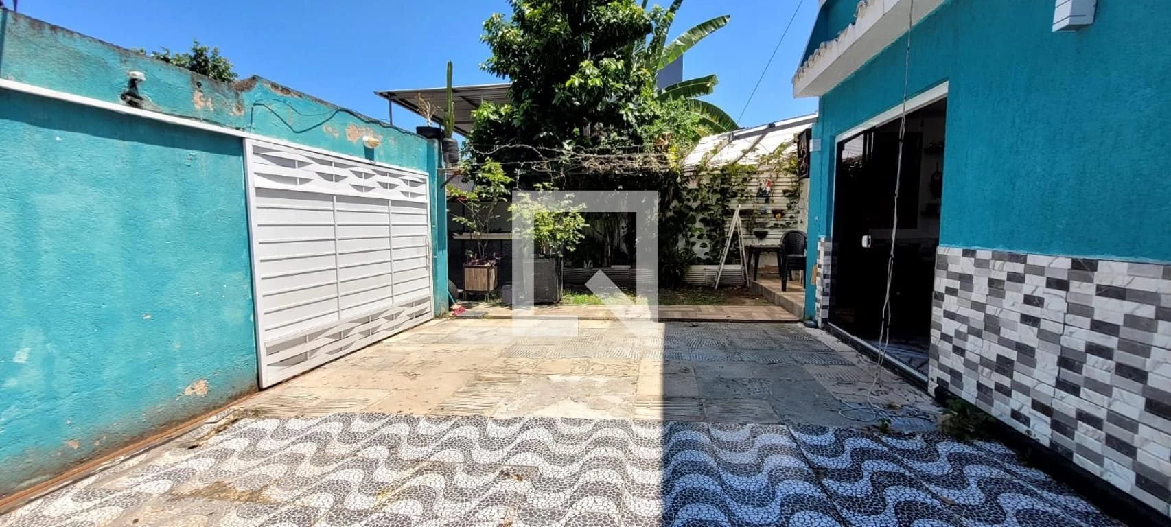 Furnished apartment, 260 m², with a grill on the balcony — photo 50
