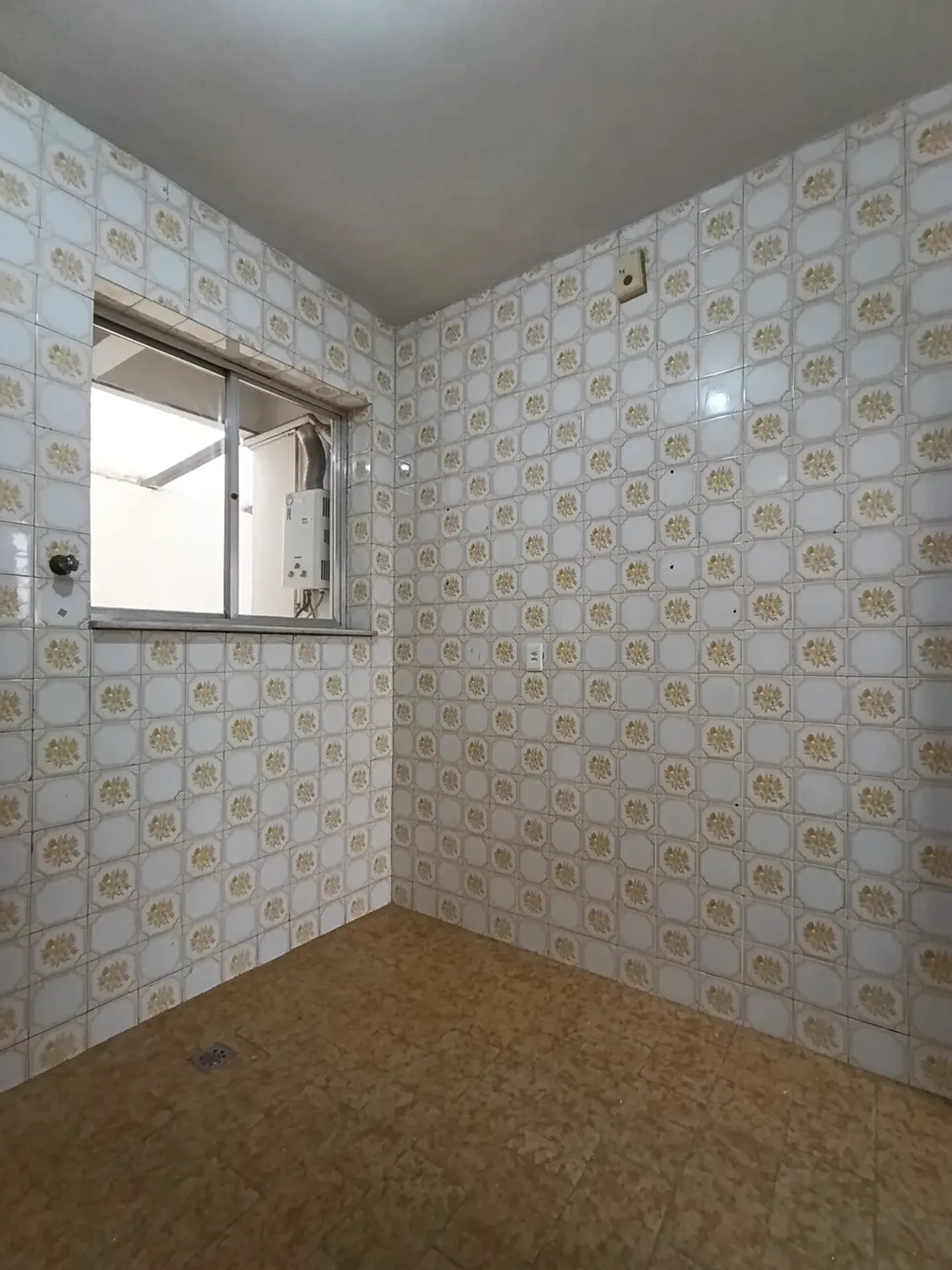 3-bedroom apartment, 1 with its own bathroom, 81 m² — photo 27
