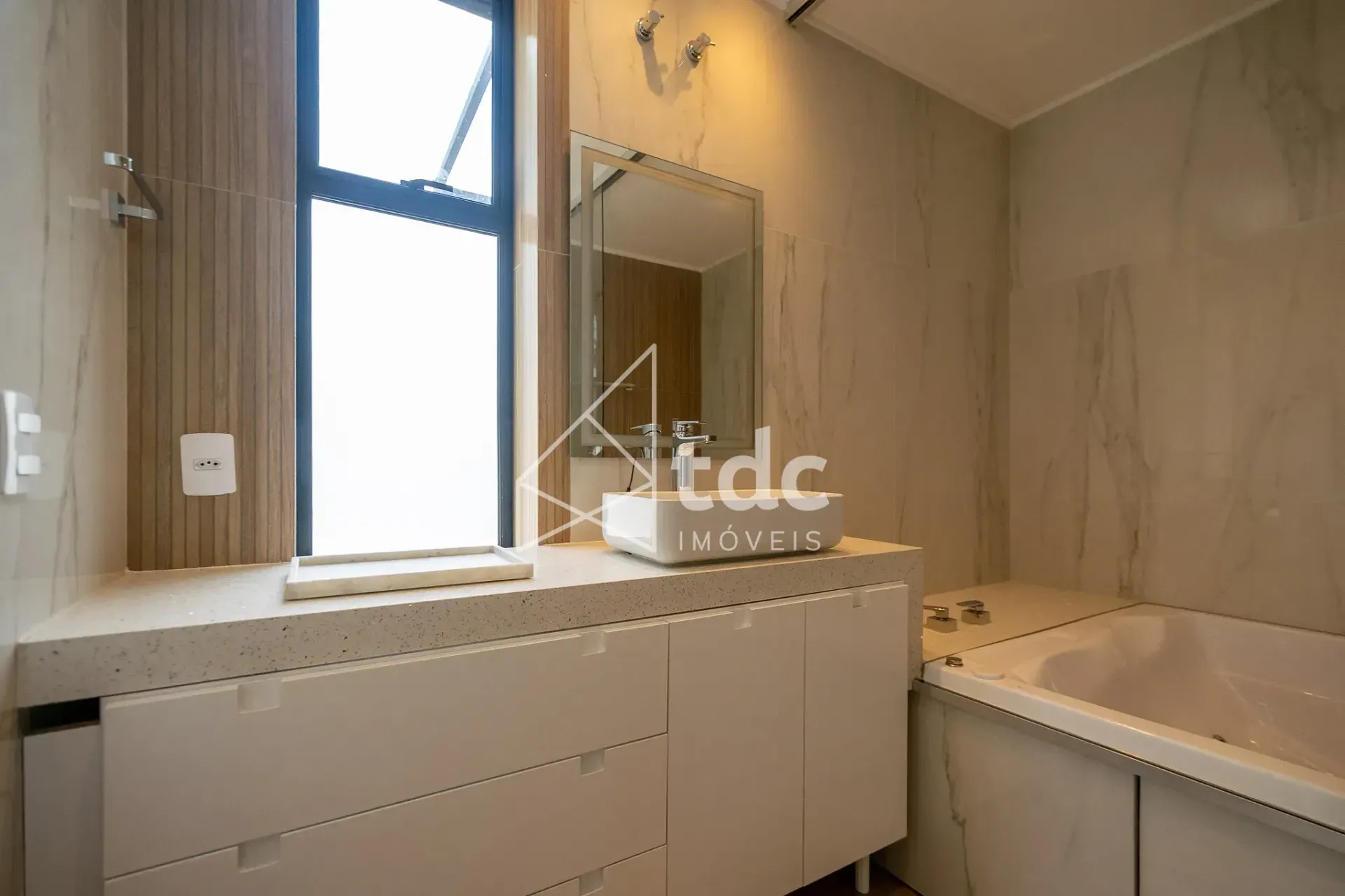 Casa em condomínio com 4 suítes e 3 vagas — photo 31