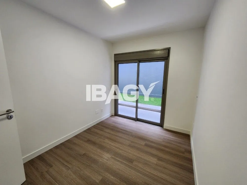 Furnished apartment, 116 m², with a grill on the balcony — photo 3