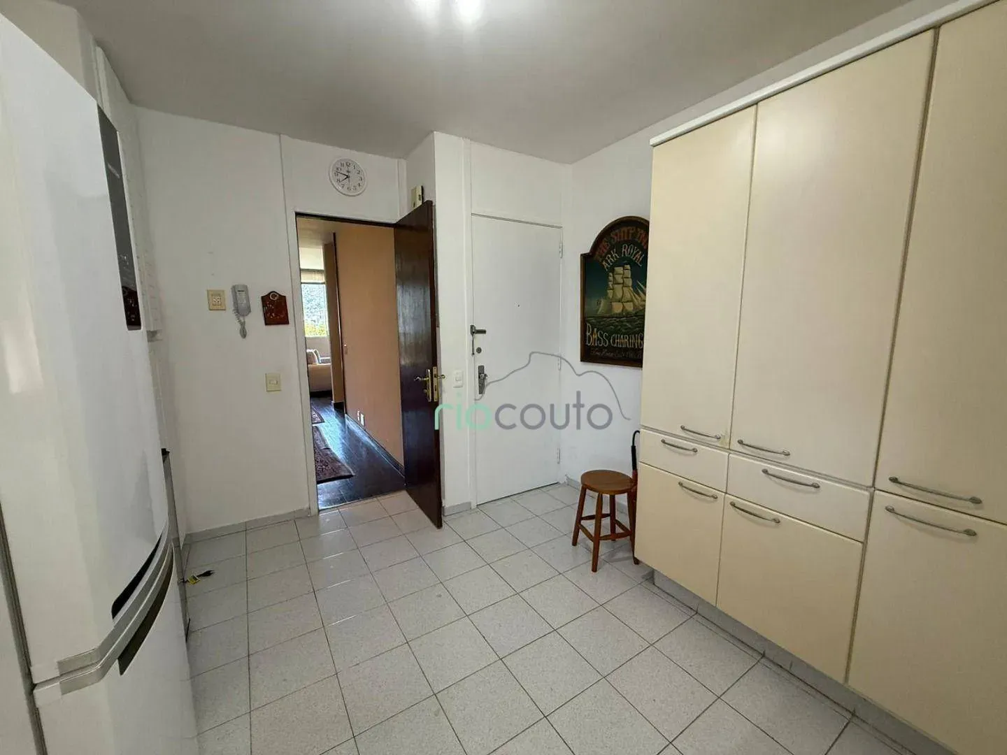 Unfurnished rental apartment with 2 bedrooms and 3 baths — photo 39