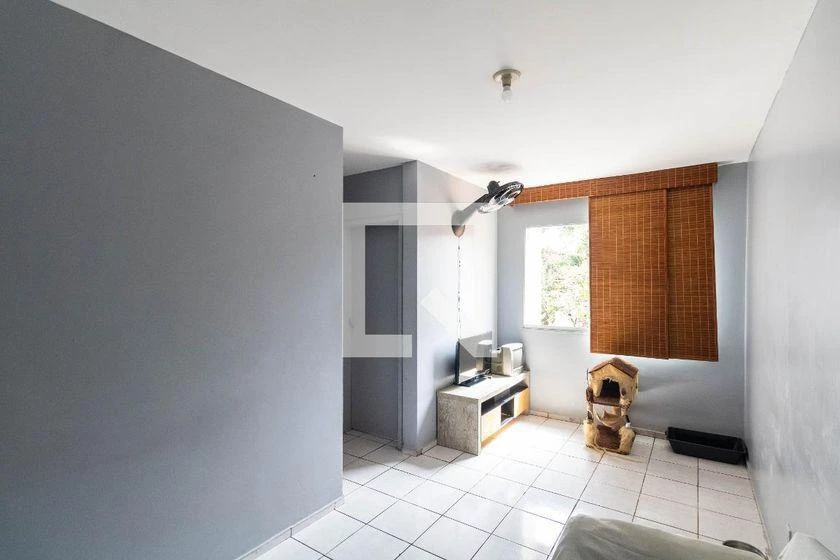 2-bedroom apartment in a building with a gym — photo 8