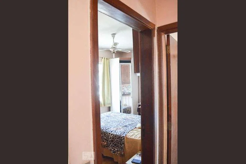 2-bedroom apartment with a closed kitchen and gas stove — photo 3