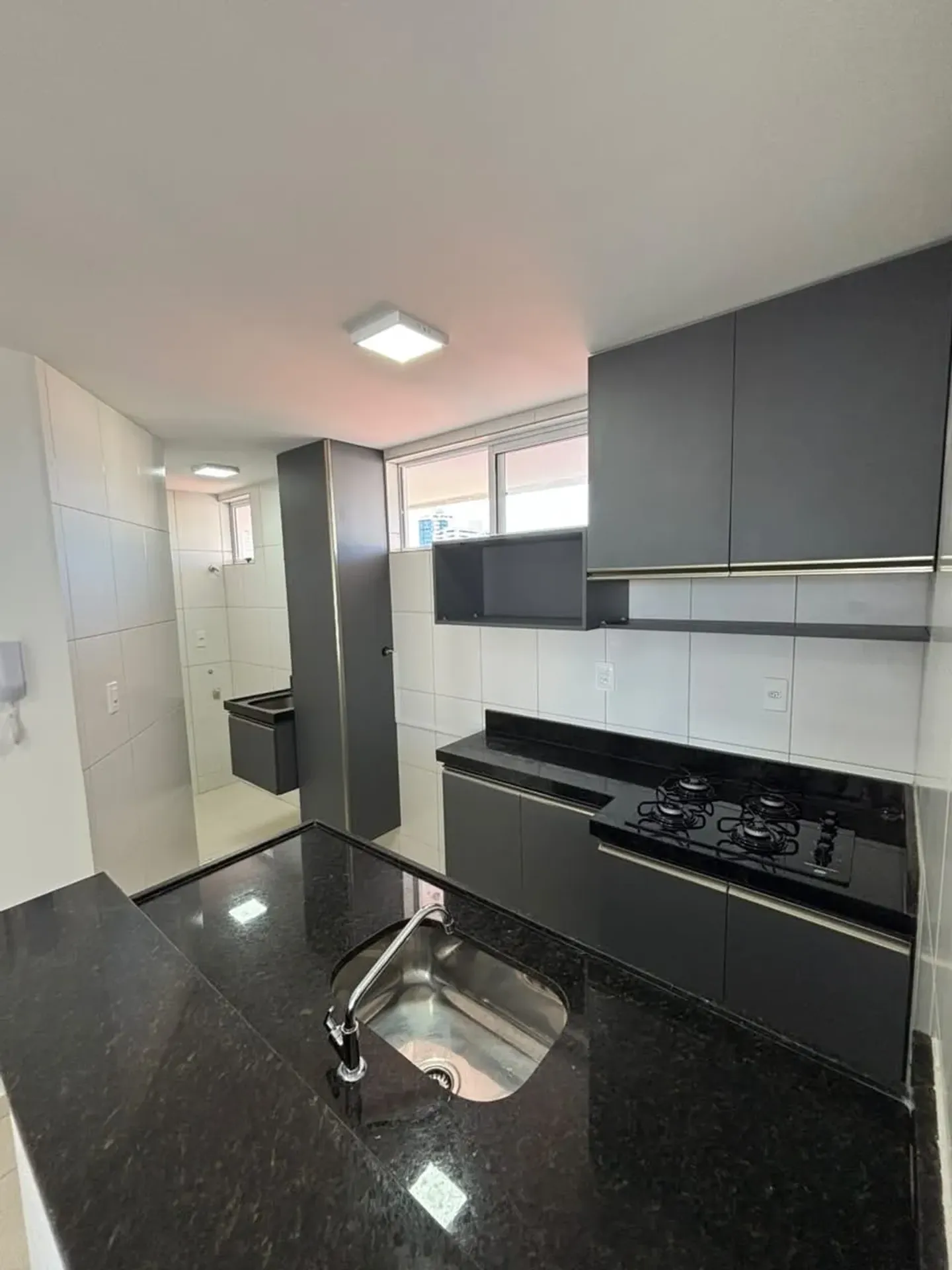 Квартира: 2 спальні, 1 з власною ванною кімнатою, 70 м² — photo 5