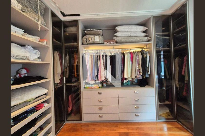 Home office in a 4-bedroom house, 373 m² — photo 34
