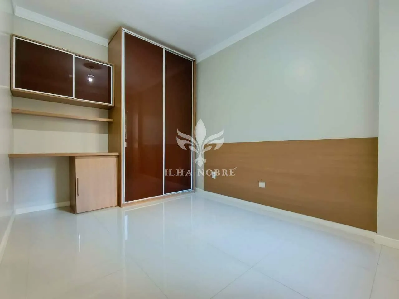 Furnished apartment, 128 m², with a grill on the balcony — photo 26