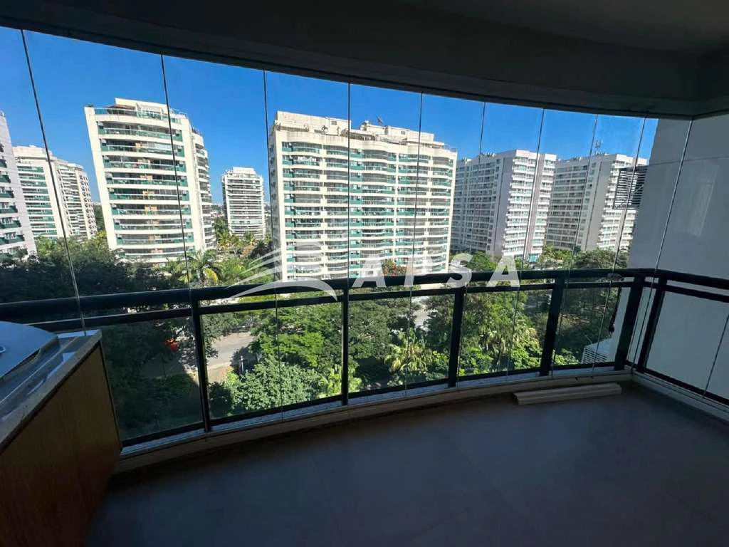 Apartamento de 3 quartos com cozinha americana e varanda — photo 11