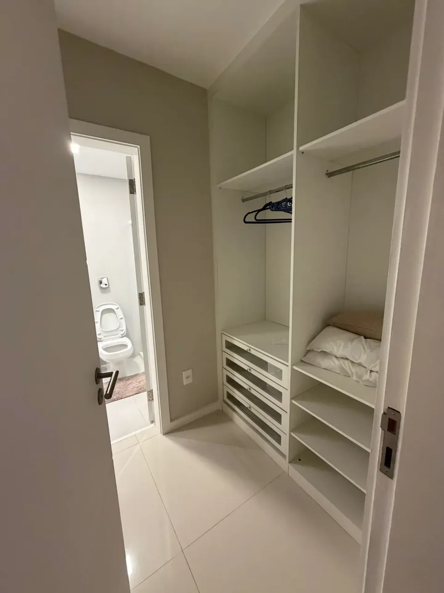 Furnished house with 5 bedrooms and 880 m² — photo 34