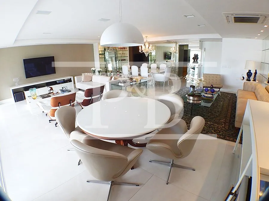 4-bedroom apartment with 319 m² and 4 parking spaces — photo 10
