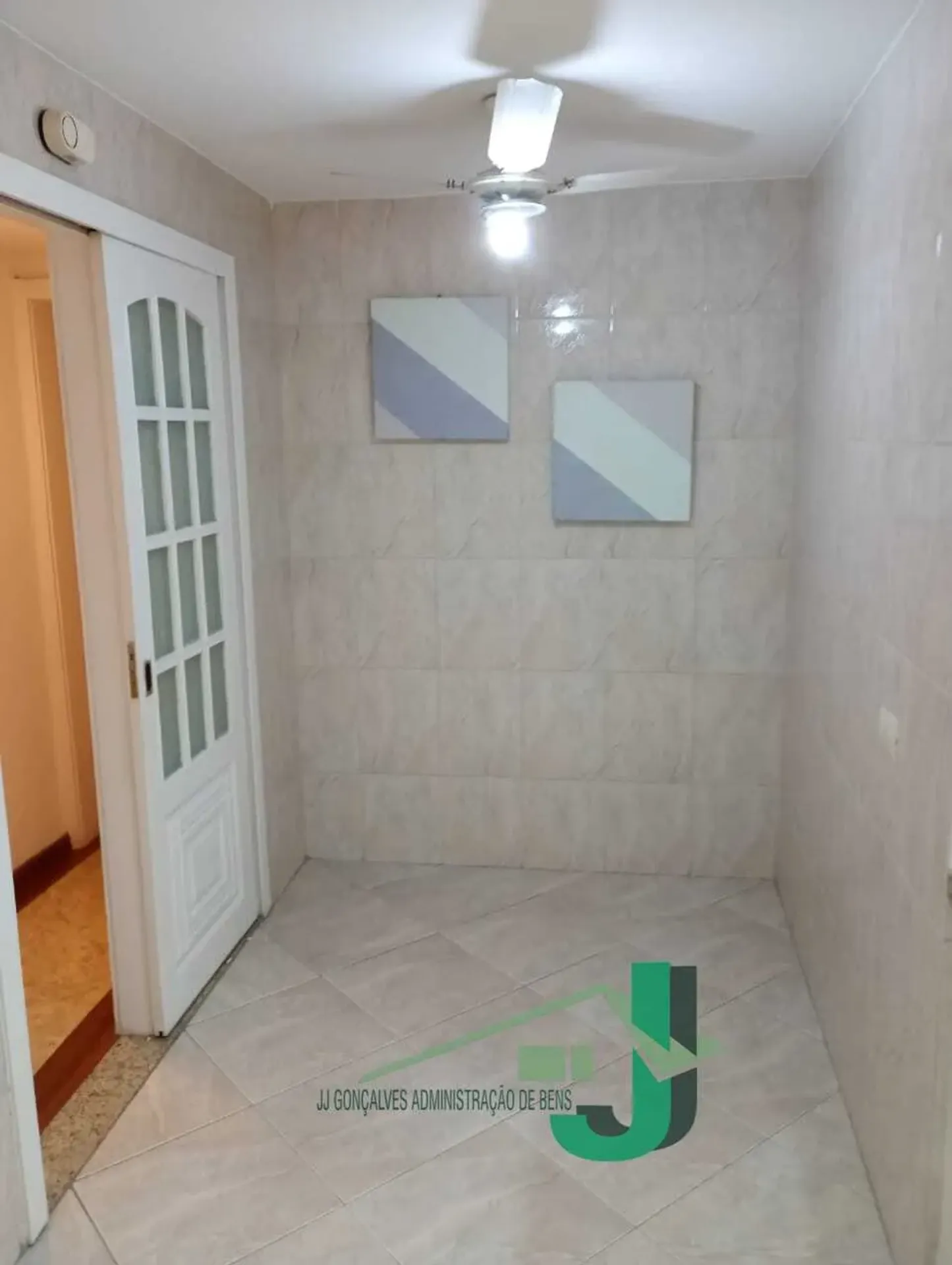 3-bedroom apartment with 3 bathrooms and 2 parking spots — photo 32