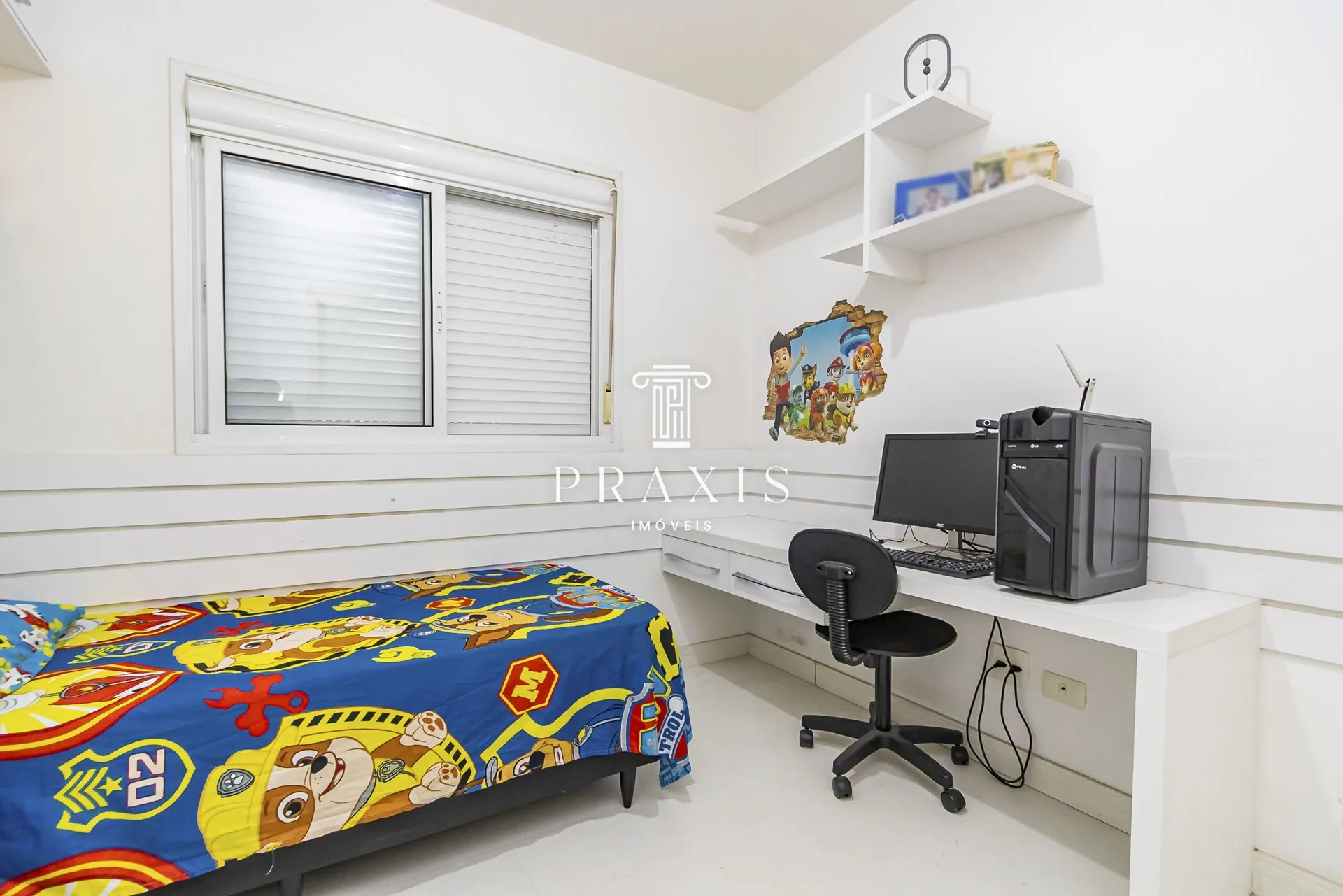 Apartment with 2 en-suite bedrooms and 3 bathrooms — photo 19