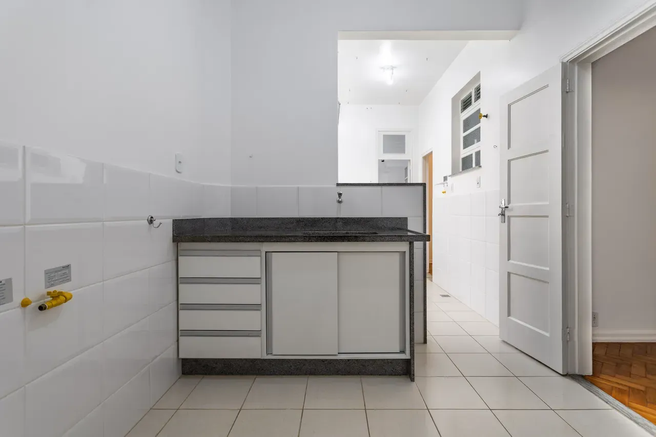 Rental apartment with 2 bedrooms, 2 baths and maid room — photo 2