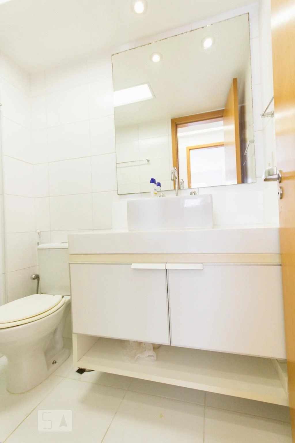 Apartamento mobiliado com 3 quartos e 3 banheiros — photo 16