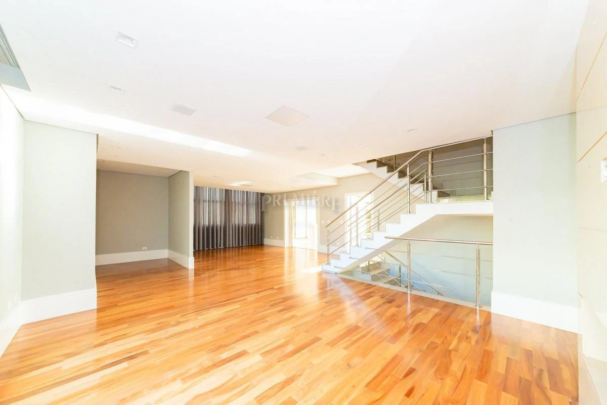 House, 492 m², with floor-to-ceiling windows — photo 2