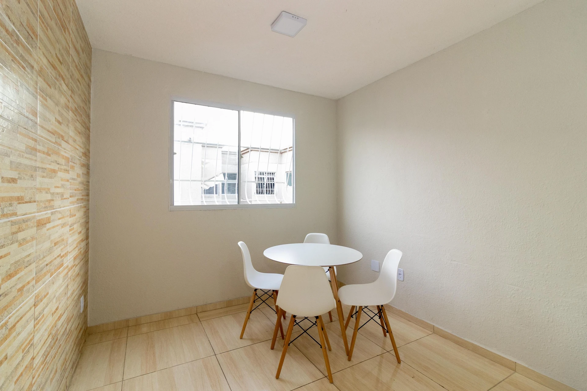 2-bedroom apartment with an open-plan kitchen — photo 9
