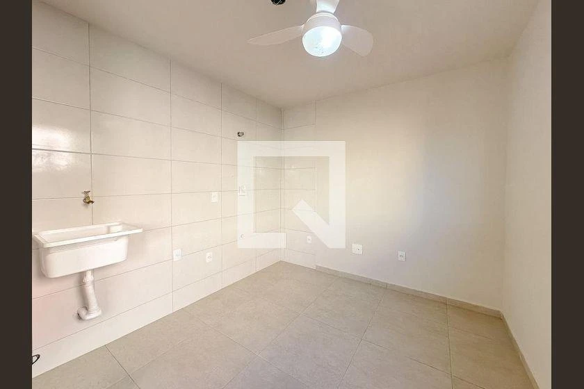 One-bedroom, 30 m² apartment in Florianópolis — photo 8