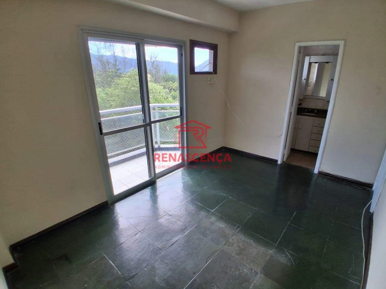2-bedroom apartment with balcony and 1 parking spot — photo 14