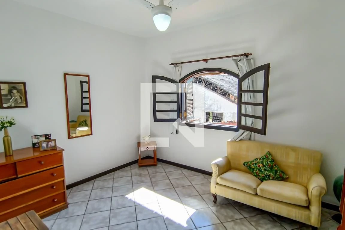 Furnished house with 4 bedrooms and private garden — photo 43