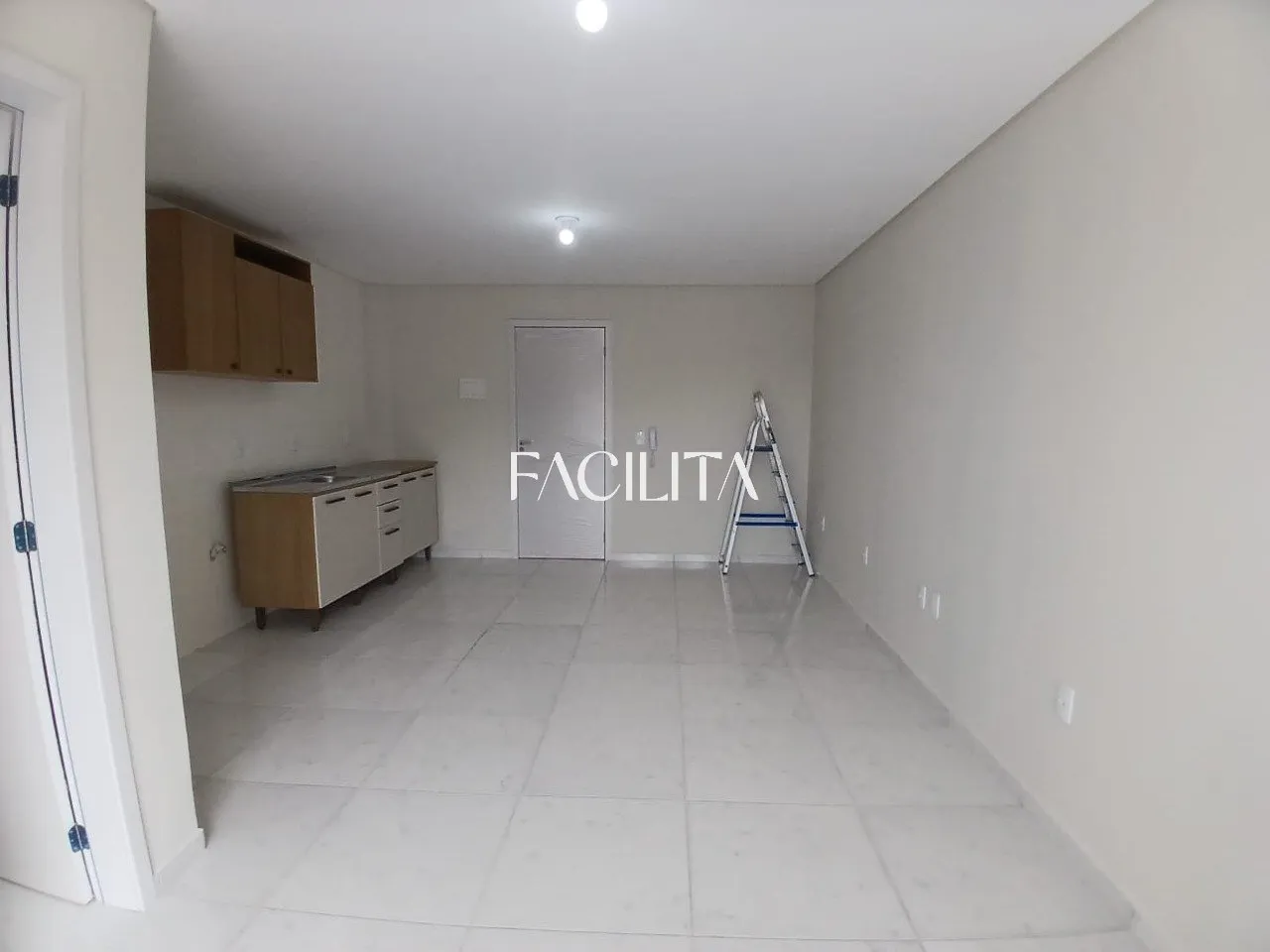 30 m² studio with a balcony and 1 parking space — photo 5