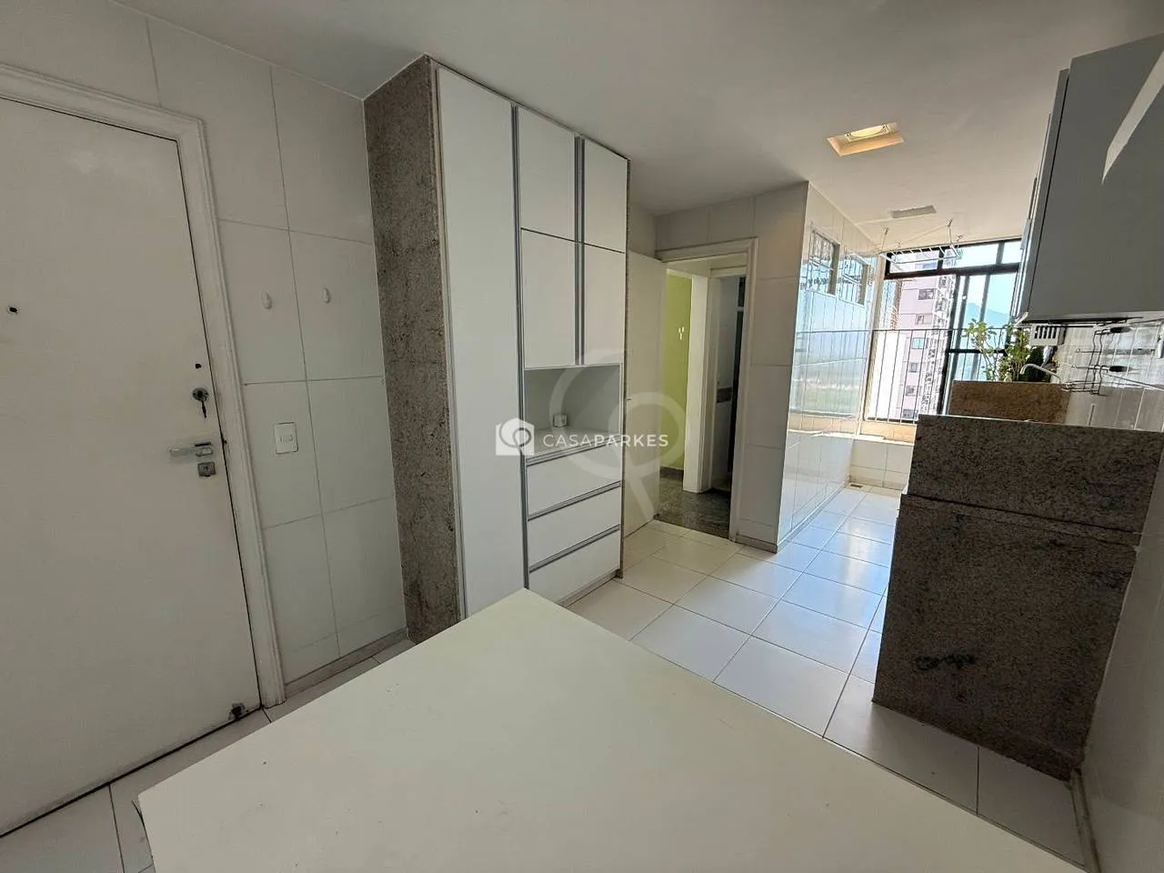 1-bedroom apartment with 2 bathrooms and balcony — photo 19