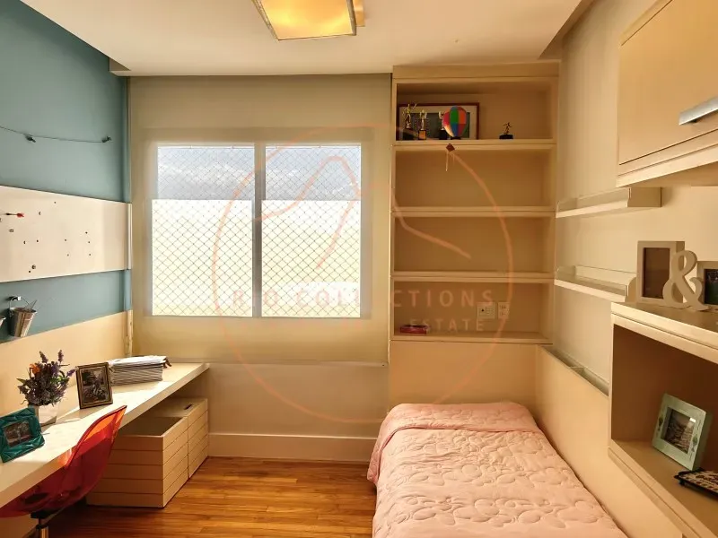 Furnished apartment, 419 m², with a bathtub — photo 54