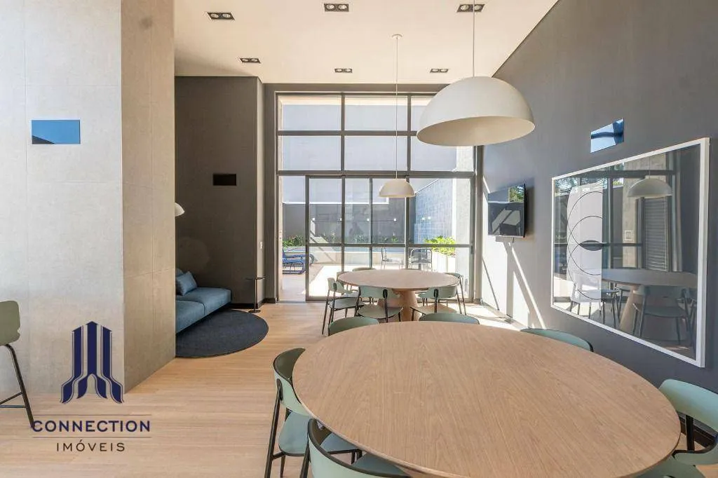 Floor-to-ceiling windows in a 2-bedroom apartment, 83 m² — photo 43