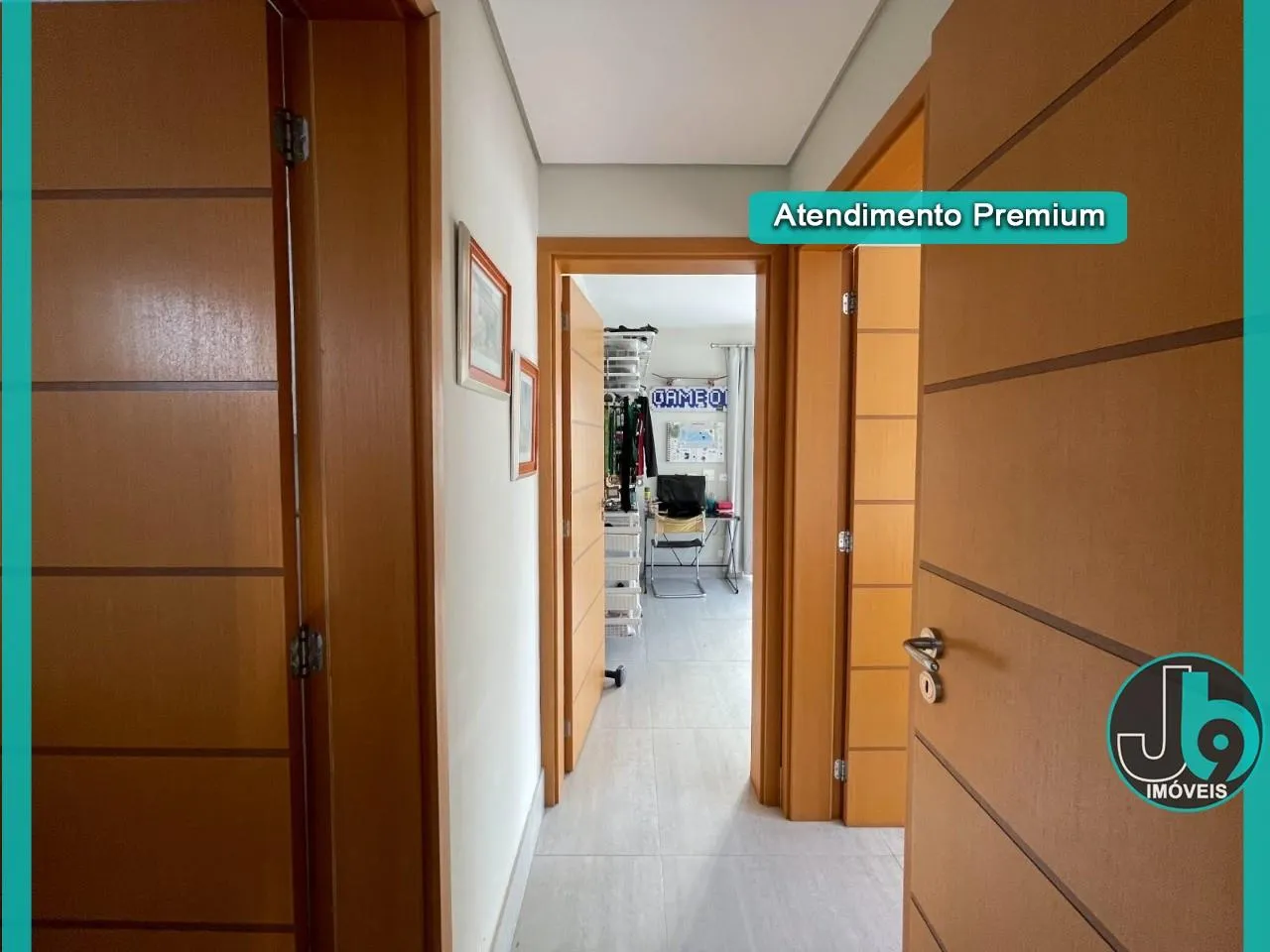 389 m² house with 4 bedrooms and an open-plan kitchen — photo 50