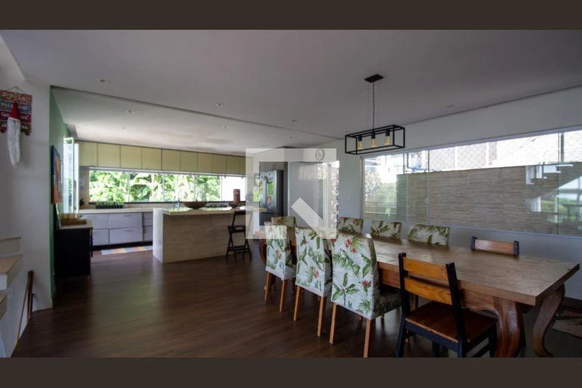 Casa para alugar com 5 quartos e varanda — photo 15