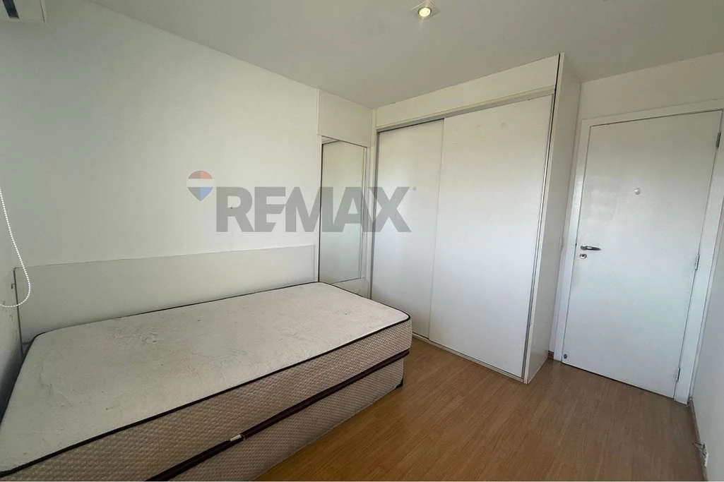 Furnished 4-bedroom apartment with 246 m² — photo 12