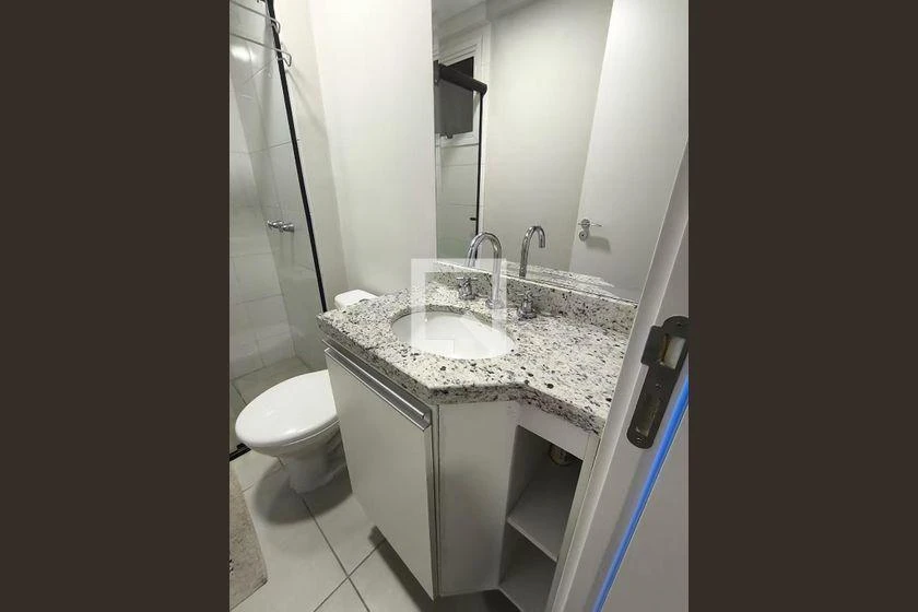 34 m² apartment with 1-bedroom suite and compact kitchenette — photo 8