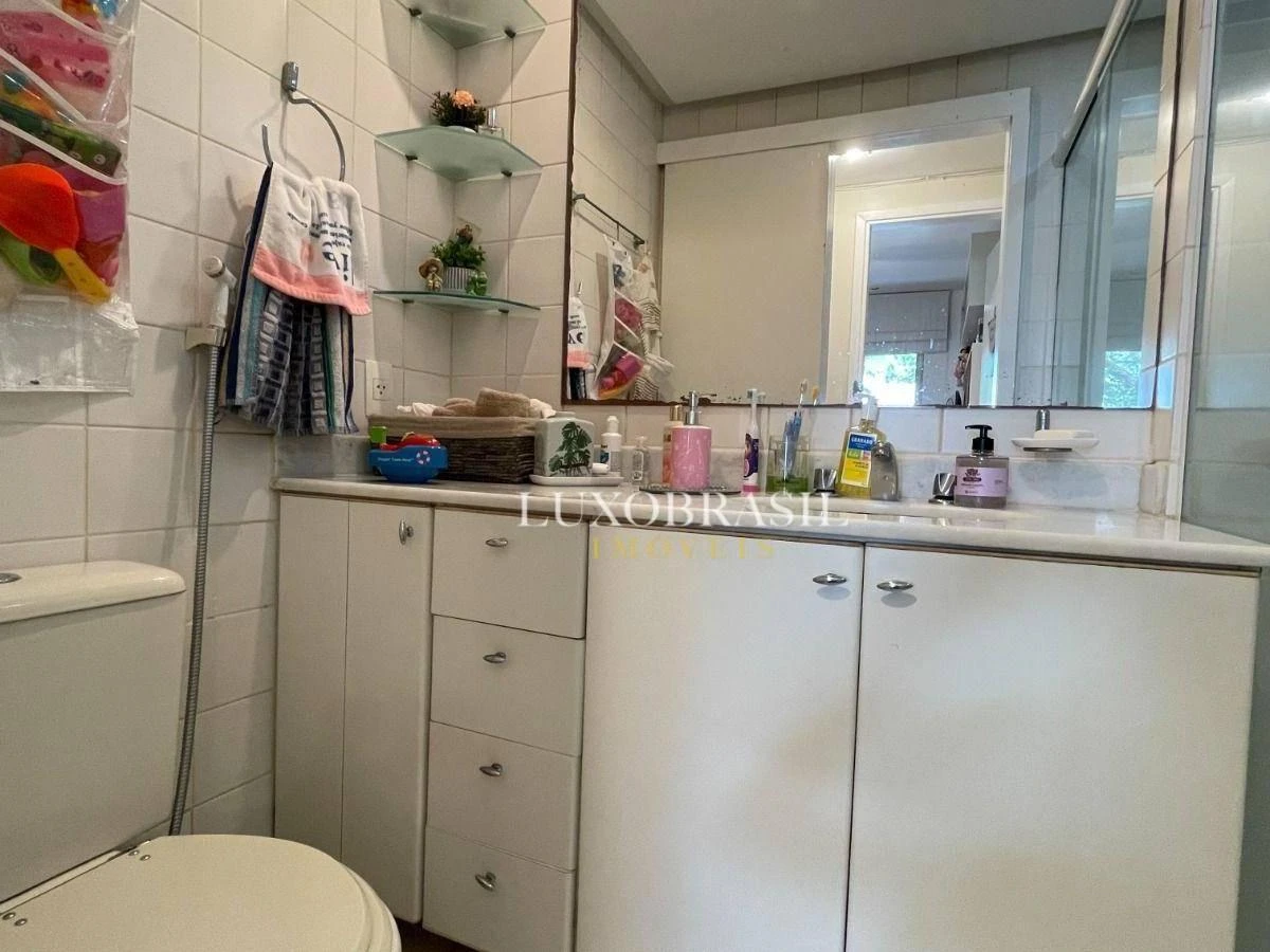 Furnished 3-bedroom apartment with 3 bathrooms — photo 5