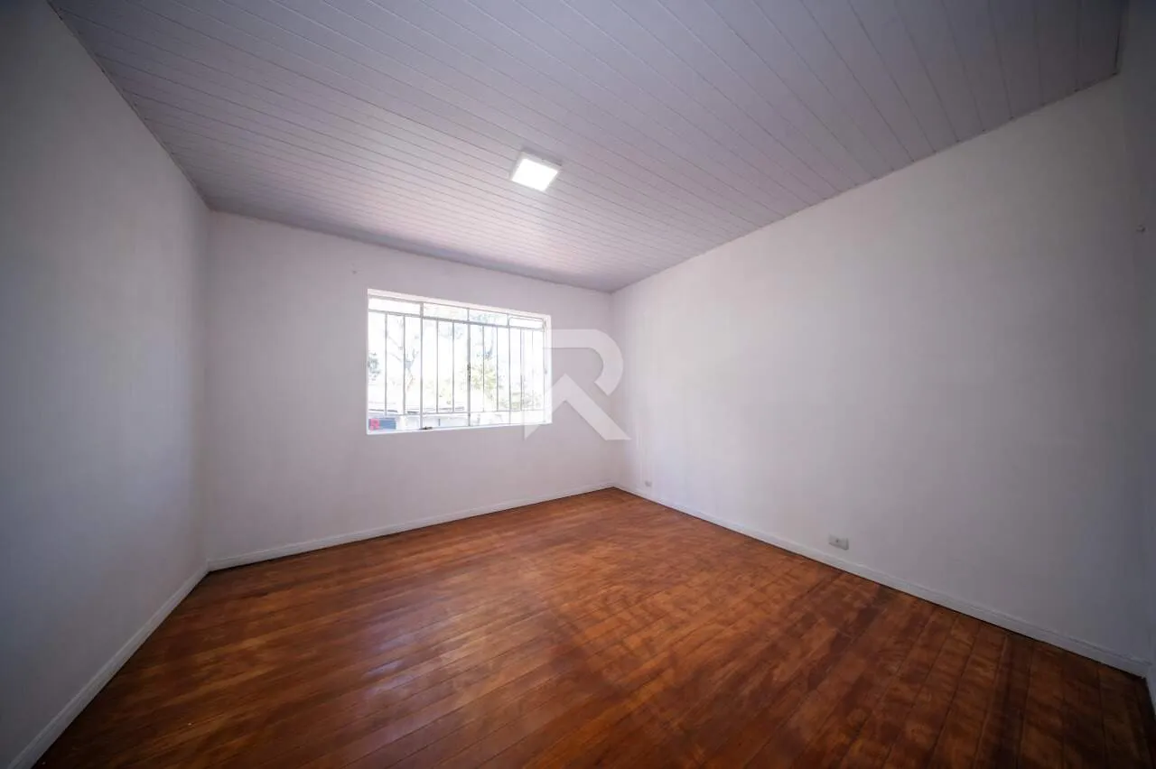 Rental house with laundry area and 5 bedrooms — photo 32