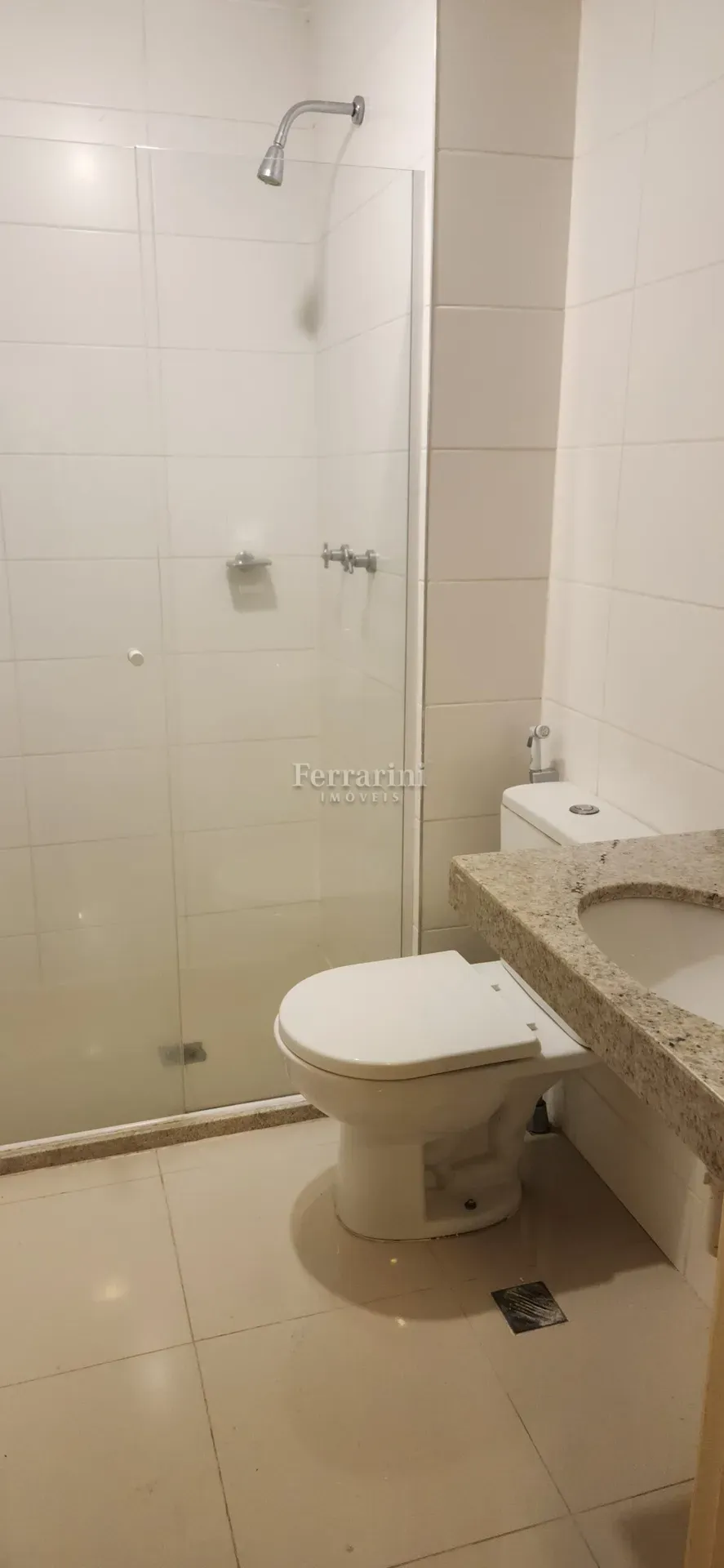 Apartment with 3 bedrooms and a closed kitchen — photo 27