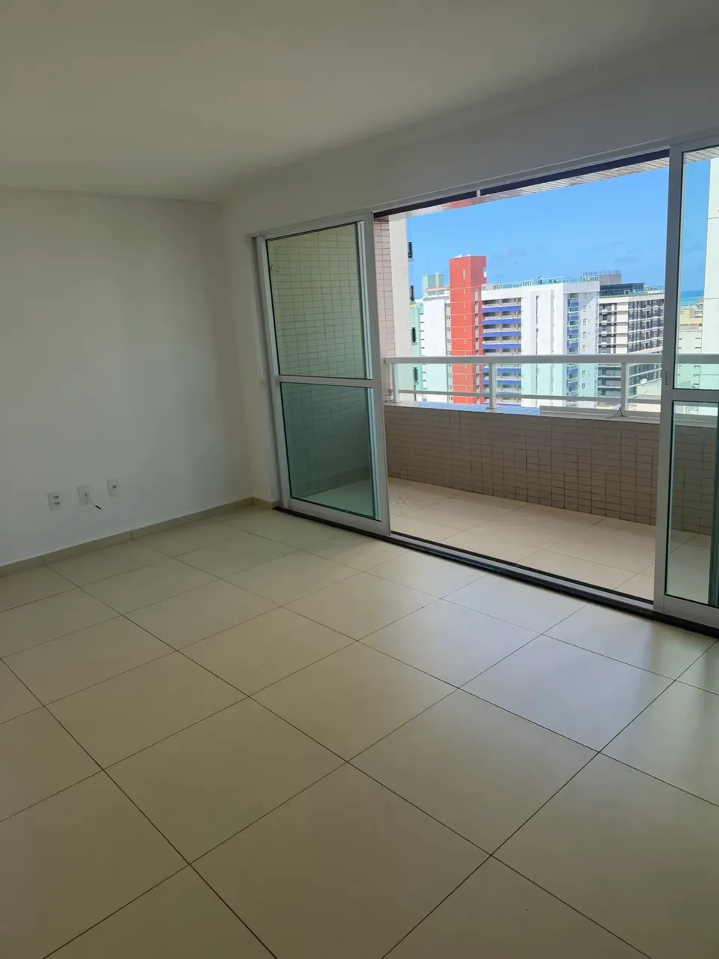 2-bedroom apartment with a dryer in João Pessoa — photo 17
