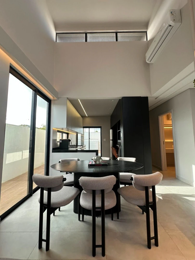 Unfurnished house with 3 bedrooms and open-plan kitchen — photo 3