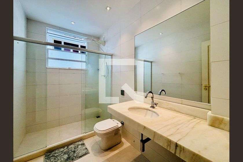Furnished 2-bedroom apartment with 98 m² — photo 20