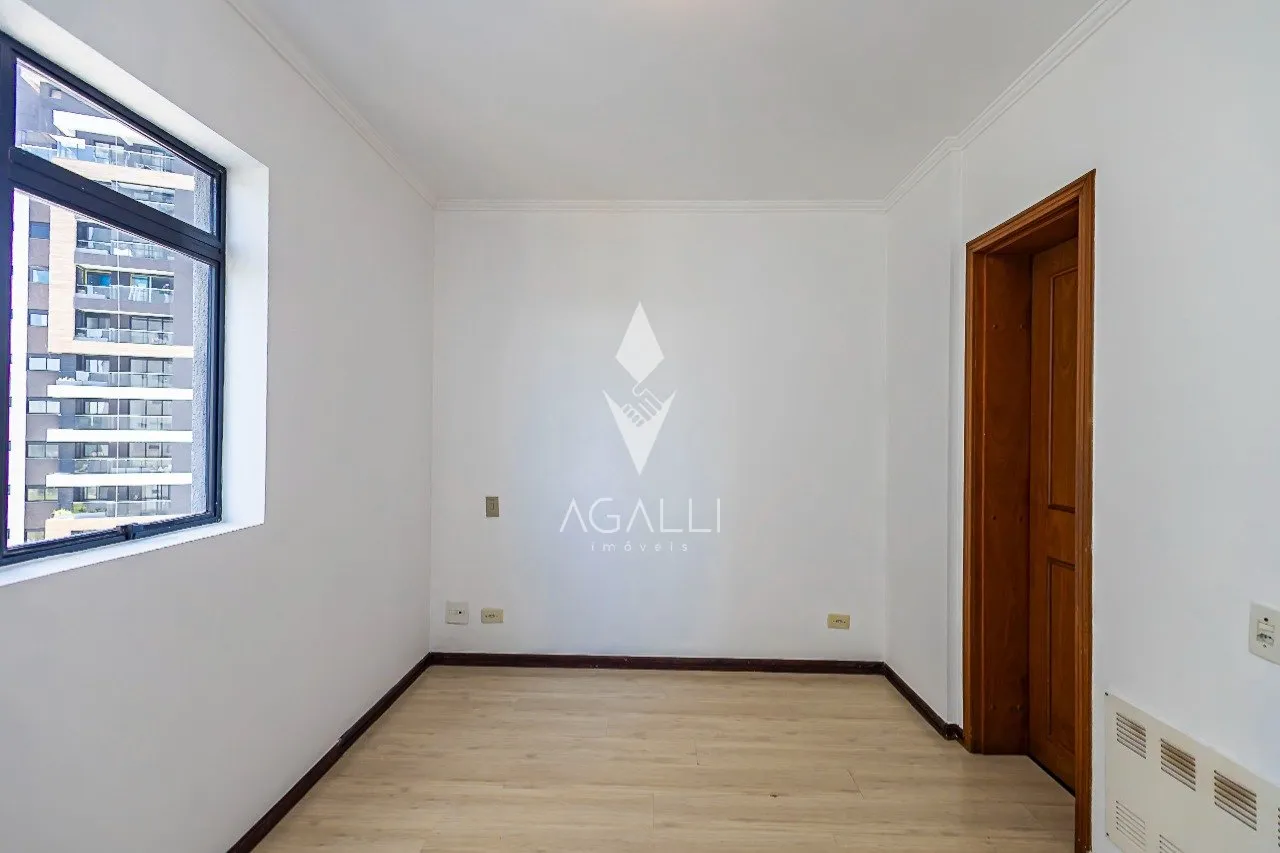 Apartment, 112 m², with a glass-enclosed balcony — photo 44
