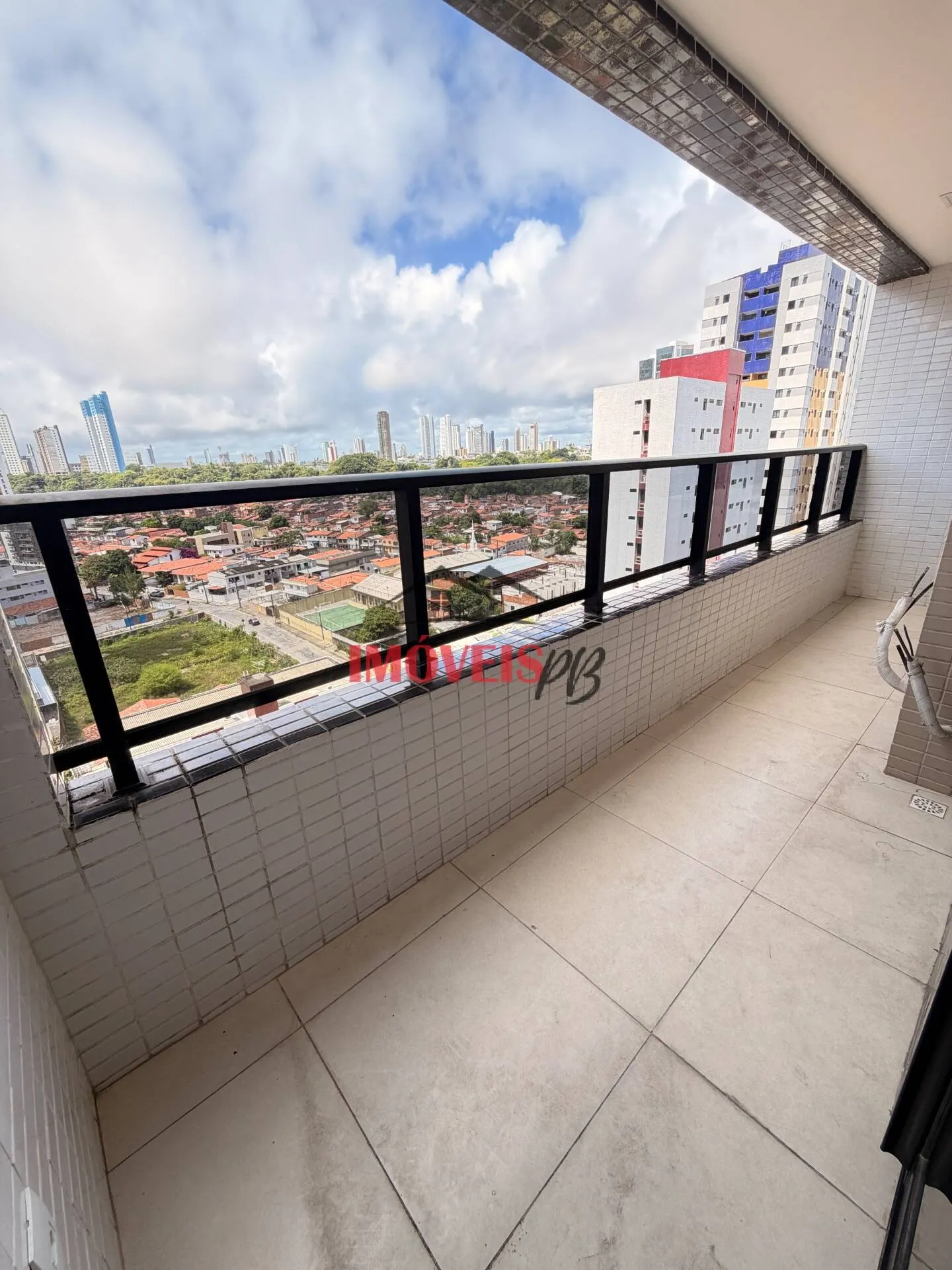 Apartamento de 3 quartos com suíte e varanda — photo 31