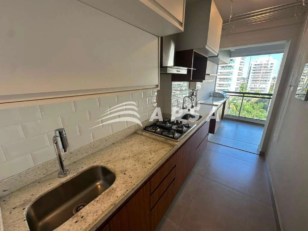Apartamento de 3 quartos com cozinha americana e varanda — photo 8