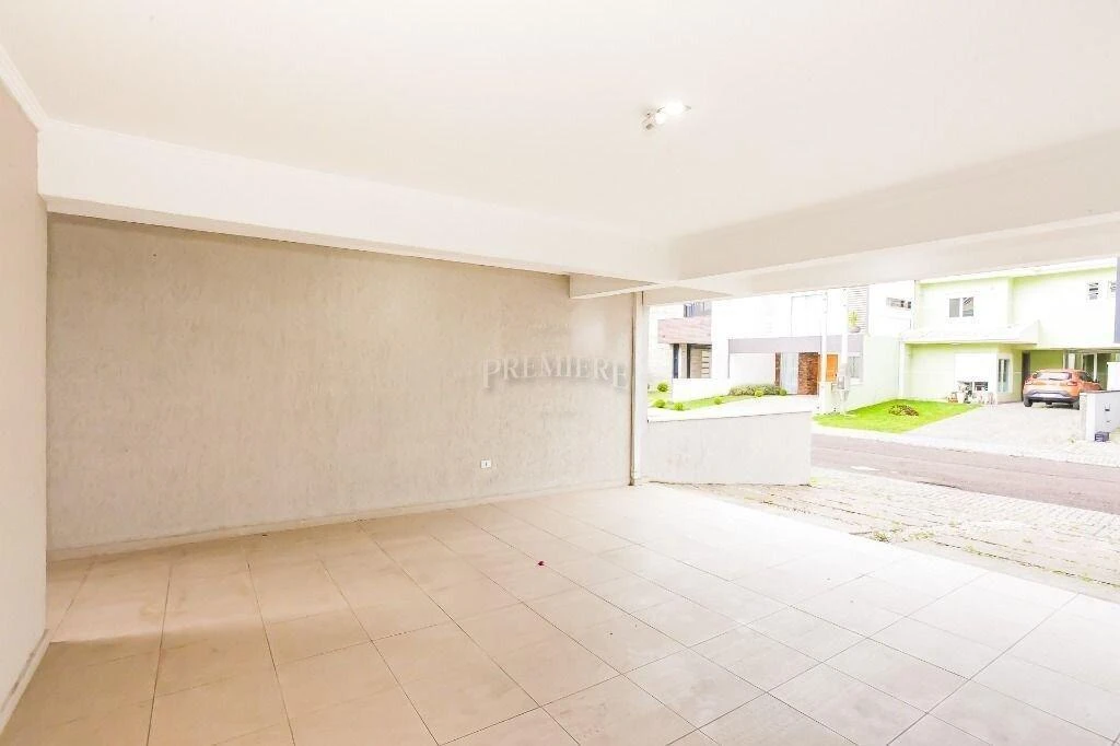 4-bedroom house with a walk-in closet in Curitiba — photo 12